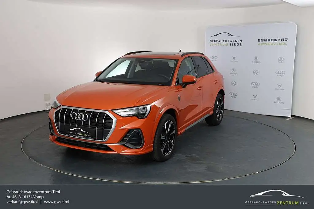 Photo 1 : Audi Q3 2023 Essence