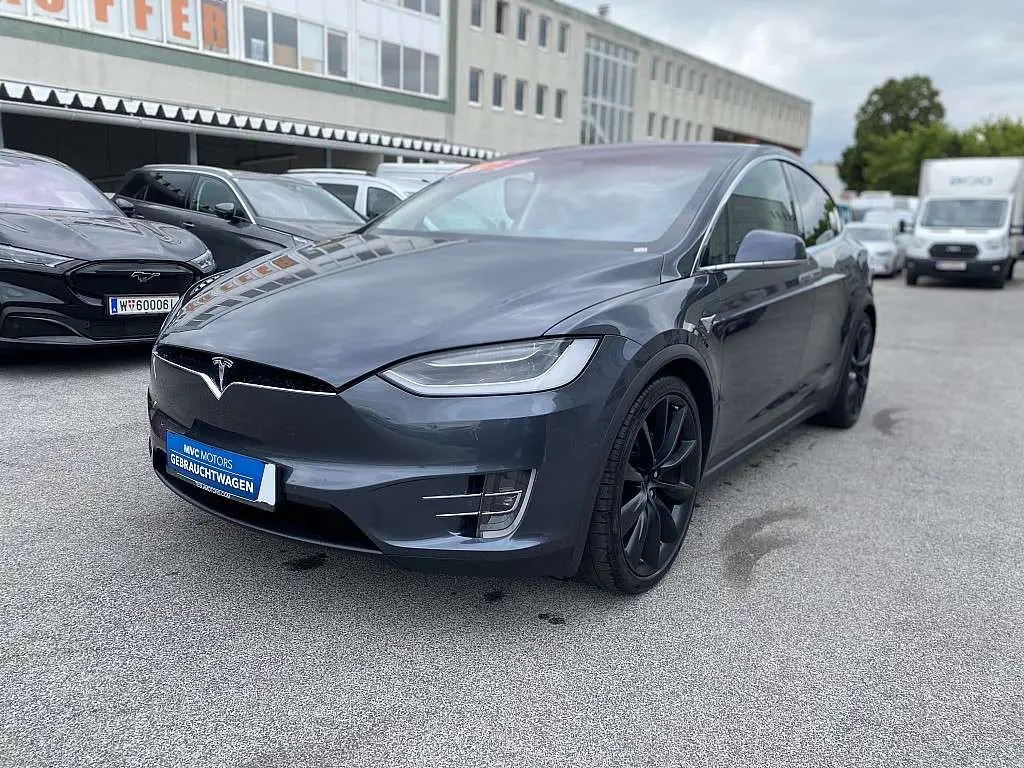 Photo 1 : Tesla Model X 2017 Électrique