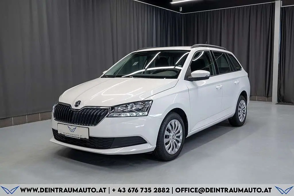 Photo 1 : Skoda Fabia 2021 Petrol