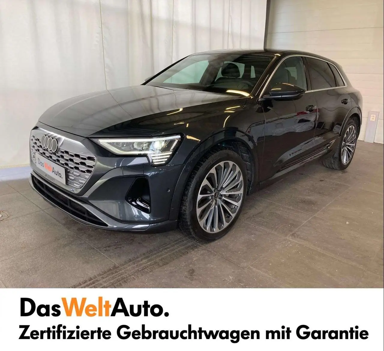 Photo 1 : Audi Q8 2023 Électrique