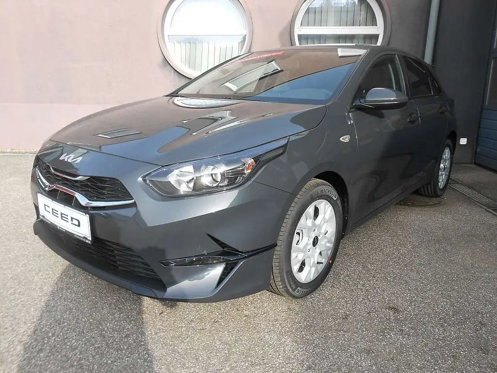 Photo 1 : Kia Ceed 2024 Petrol