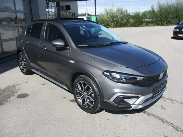 Photo 1 : Fiat Tipo 2023 Essence