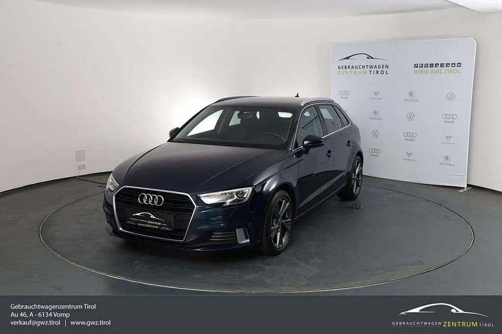 Photo 1 : Audi A3 2019 Petrol