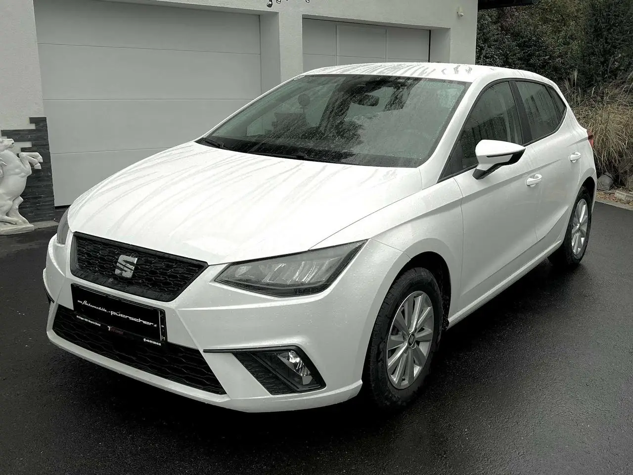 Photo 1 : Seat Ibiza 2022 Petrol