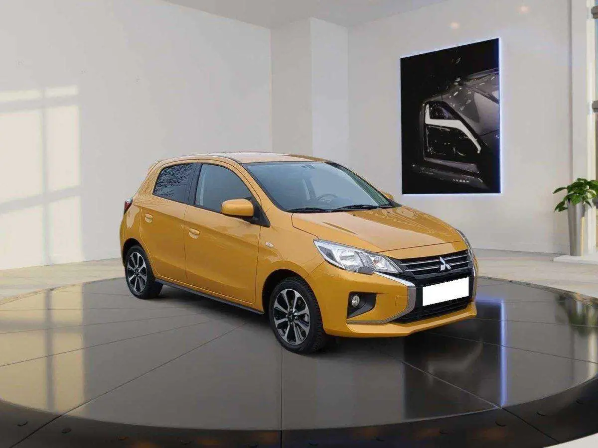 Photo 1 : Mitsubishi Space Star 2024 Petrol