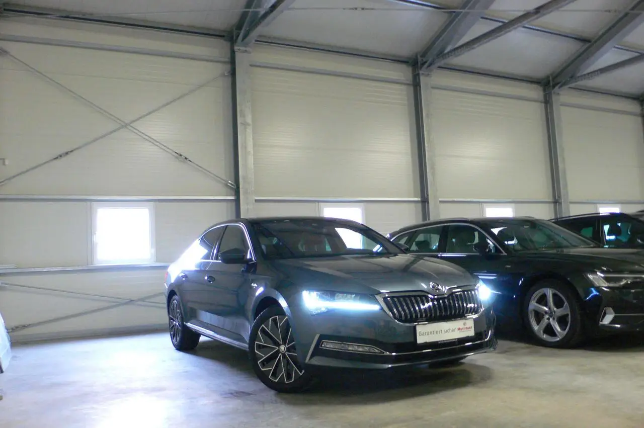 Photo 1 : Skoda Superb 2021 Hybride