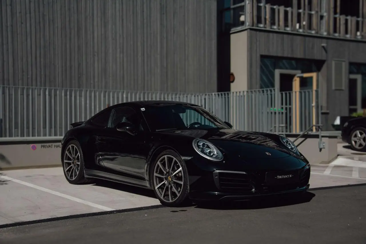 Photo 1 : Porsche 991 2017 Essence