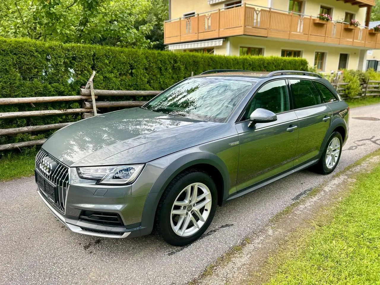 Photo 1 : Audi A4 2018 Diesel