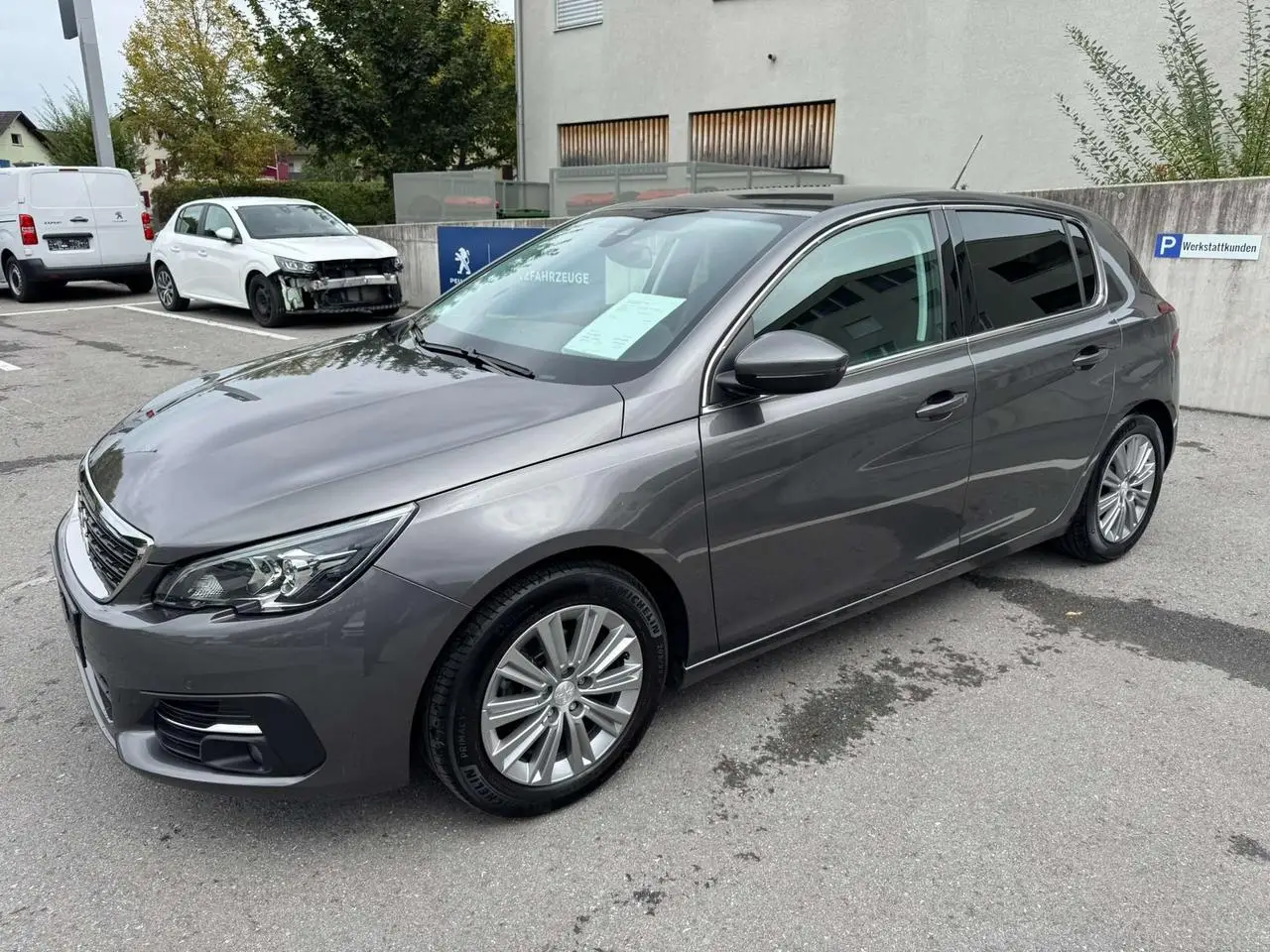 Photo 1 : Peugeot 308 2020 Petrol