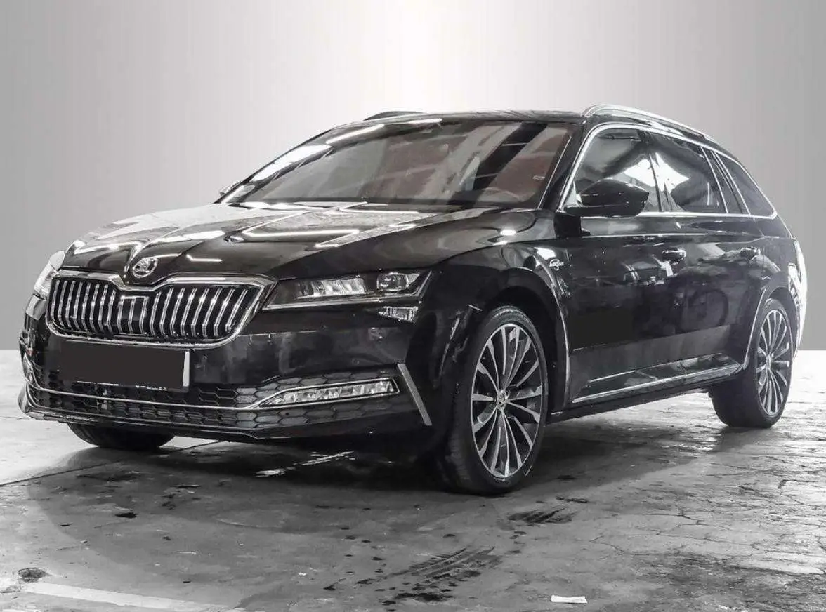 Photo 1 : Skoda Superb 2023 Others