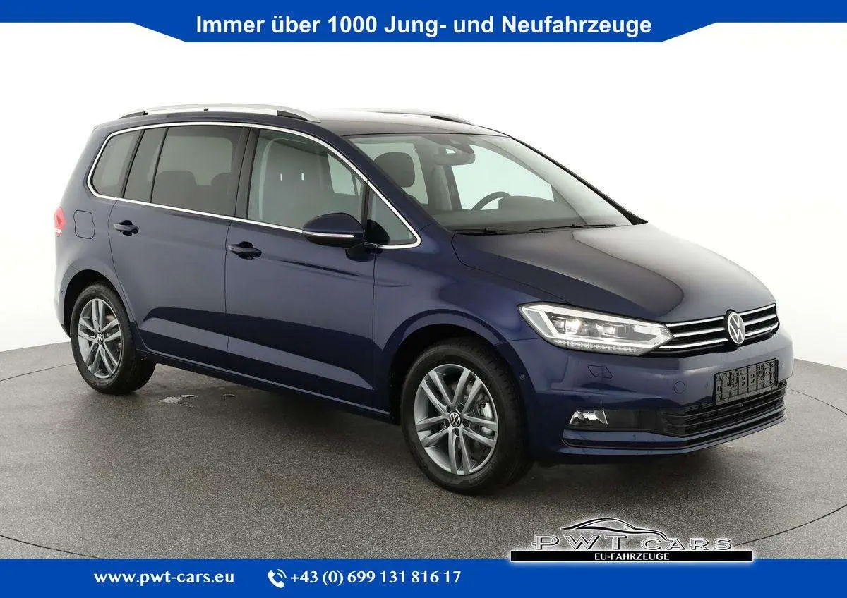 Photo 1 : Volkswagen Touran 2024 Petrol