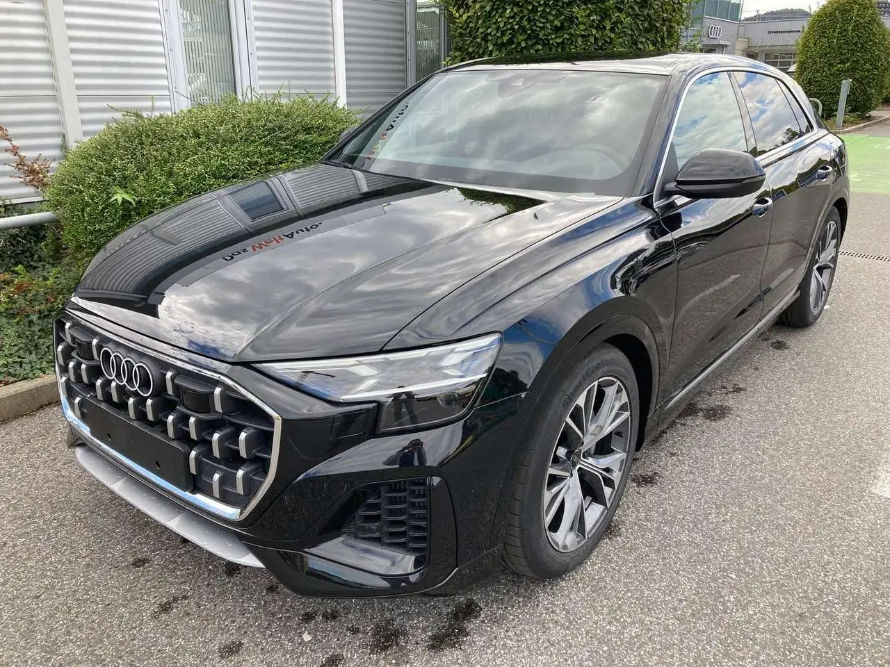 Photo 1 : Audi Q8 2024 Hybride