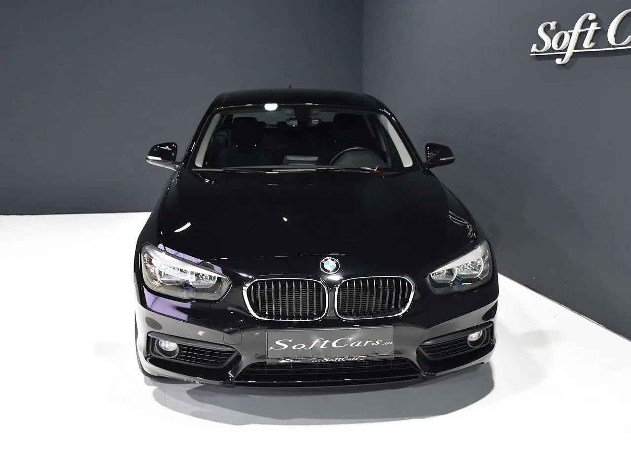 Photo 1 : Bmw Serie 1 2018 Petrol