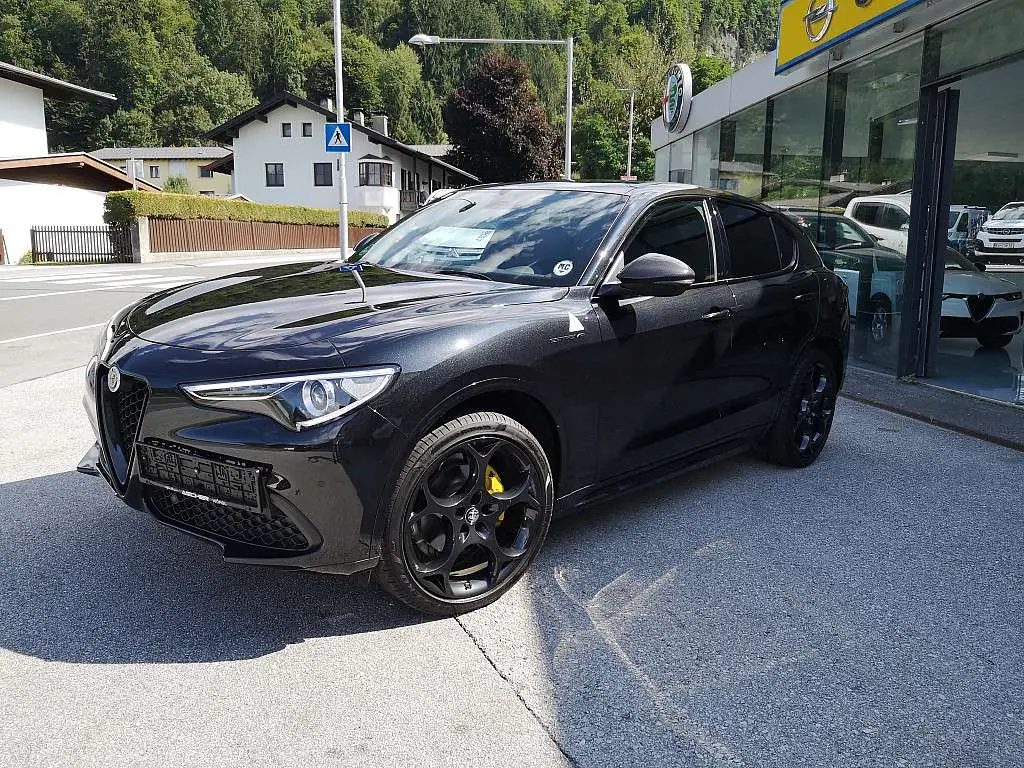 Photo 1 : Alfa Romeo Stelvio 2022 Essence