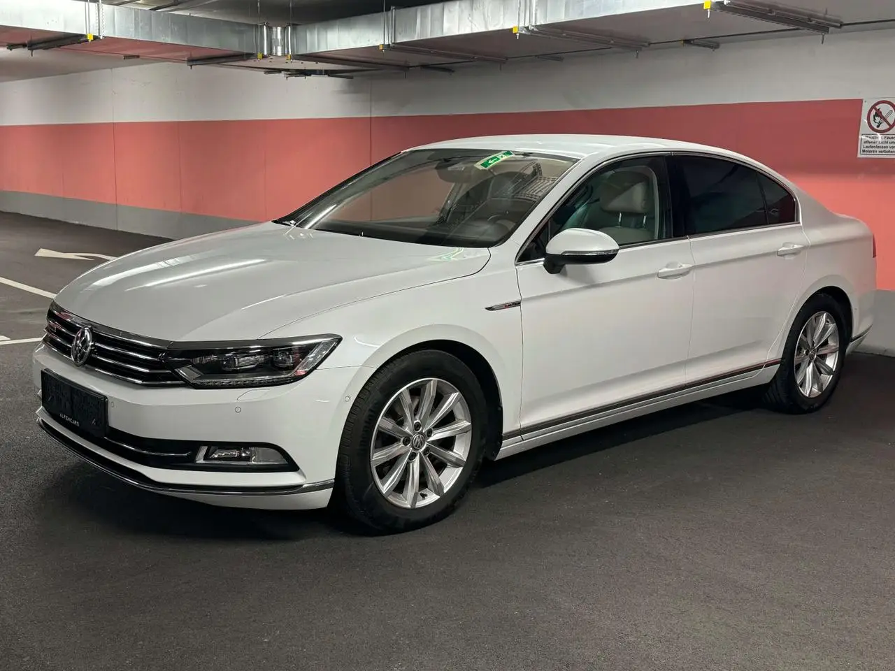 Photo 1 : Volkswagen Passat 2018 Diesel