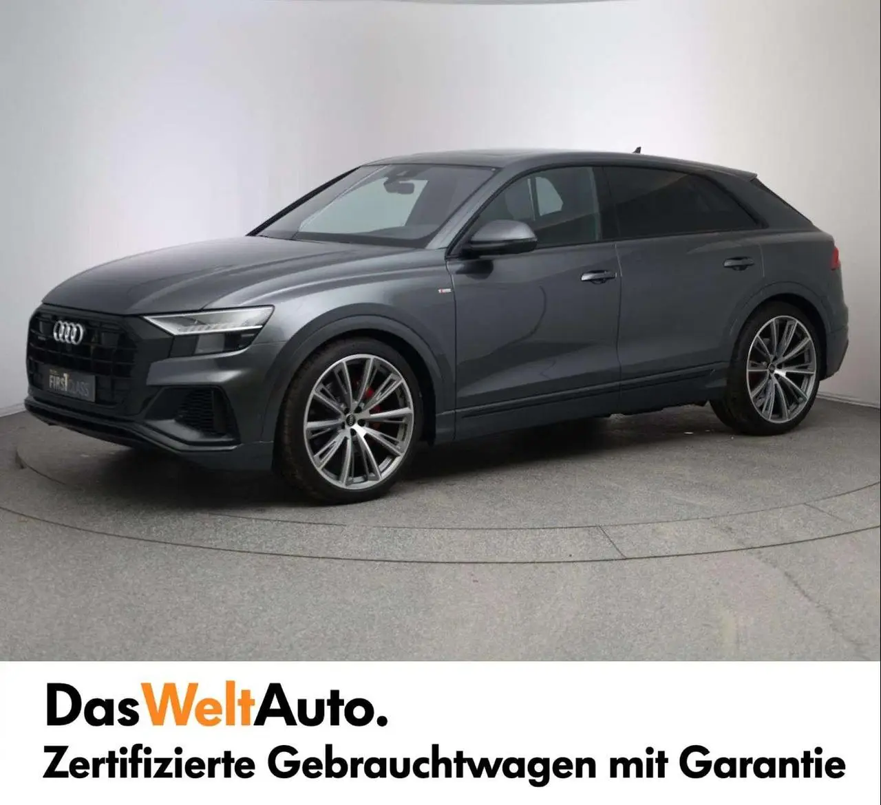 Photo 1 : Audi Q8 2024 Essence