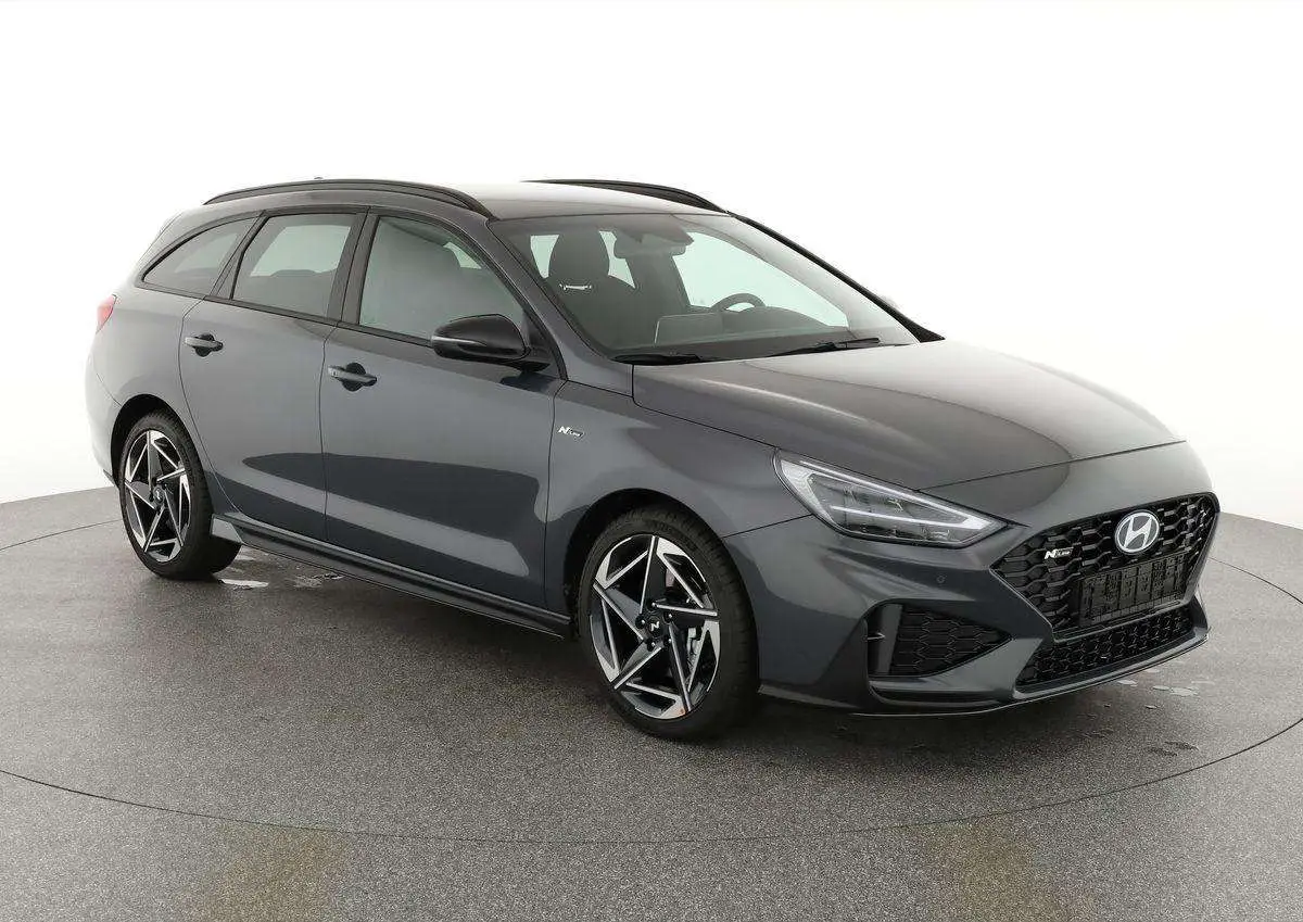 Photo 1 : Hyundai I30 2024 Petrol