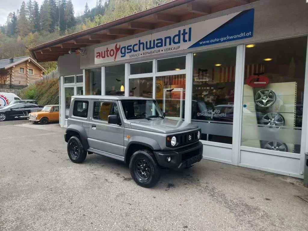 Photo 1 : Suzuki Jimny 2024 Petrol