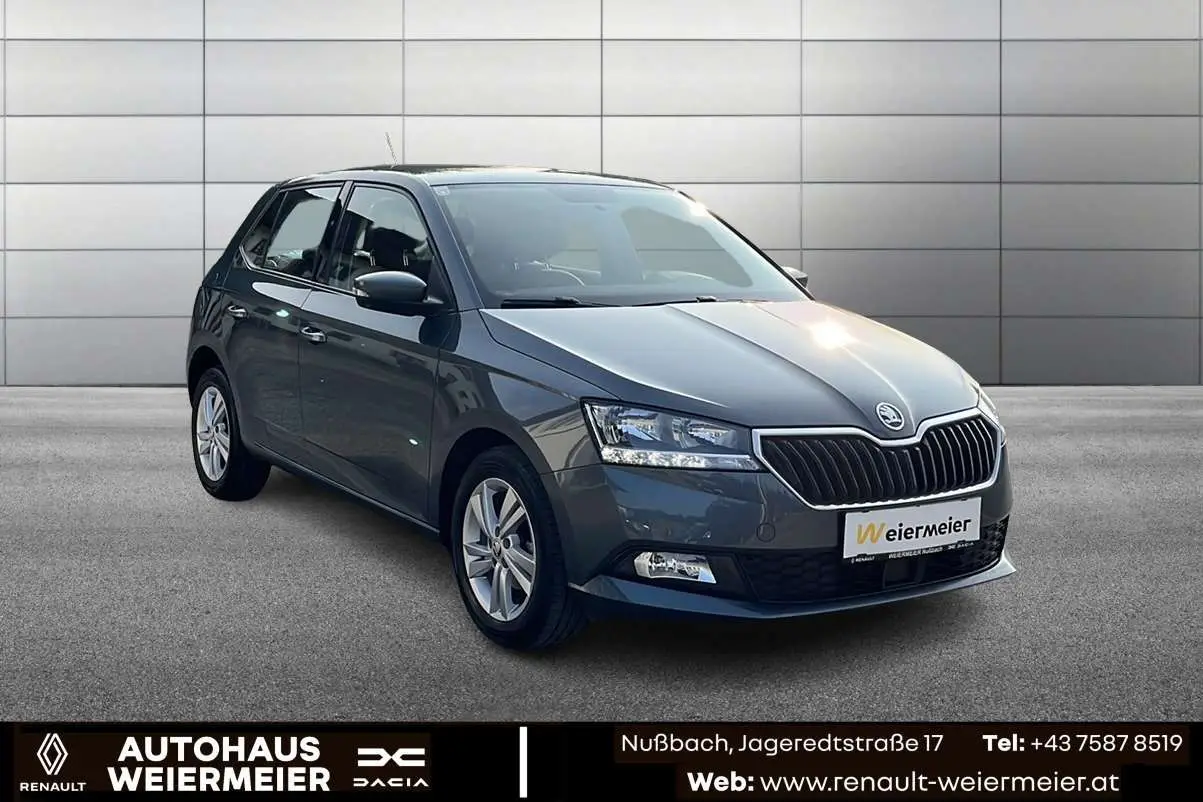 Photo 1 : Skoda Fabia 2019 Essence