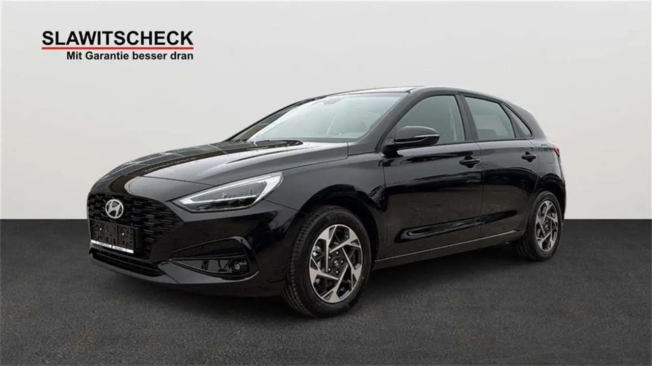 Photo 1 : Hyundai I30 2024 Petrol