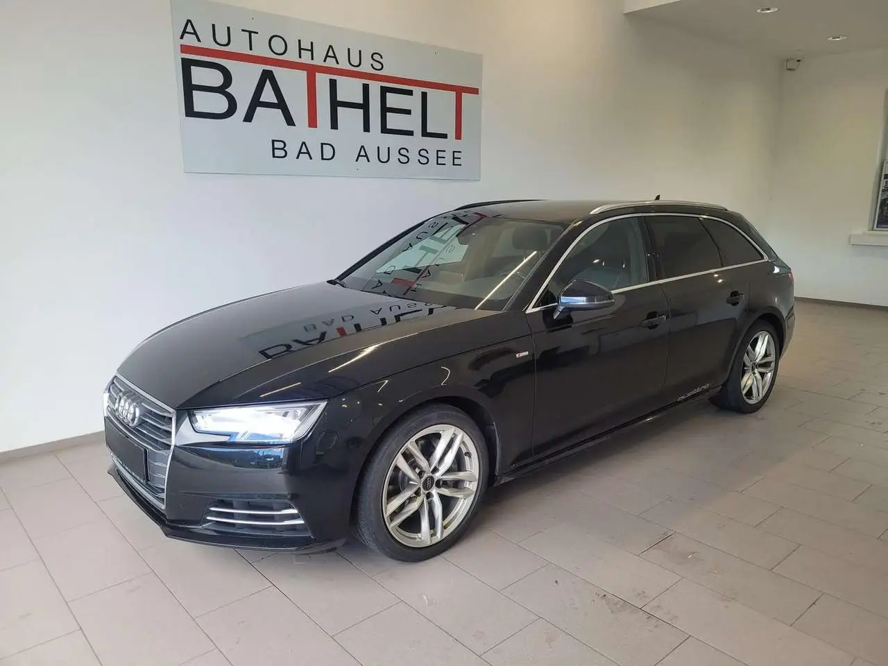 Photo 1 : Audi A4 2016 Diesel