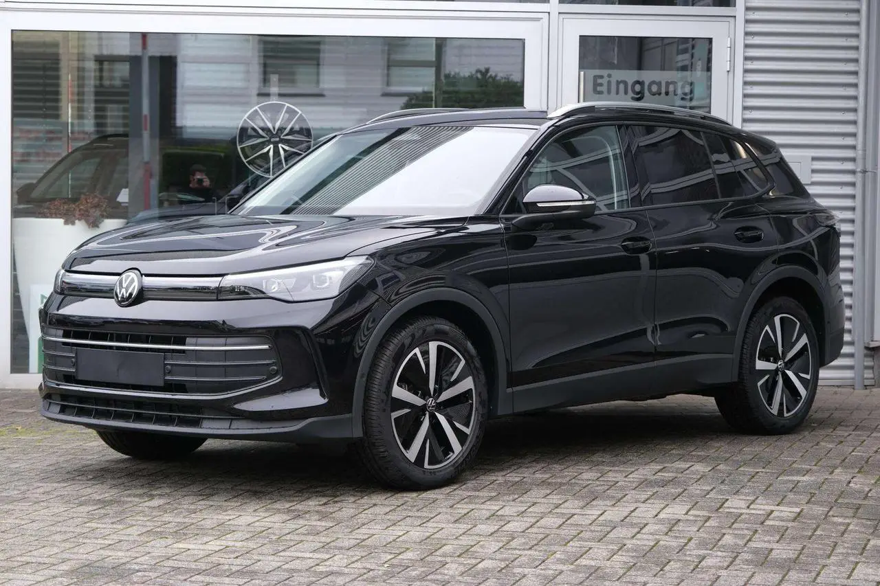 Photo 1 : Volkswagen Tiguan 2024 Petrol