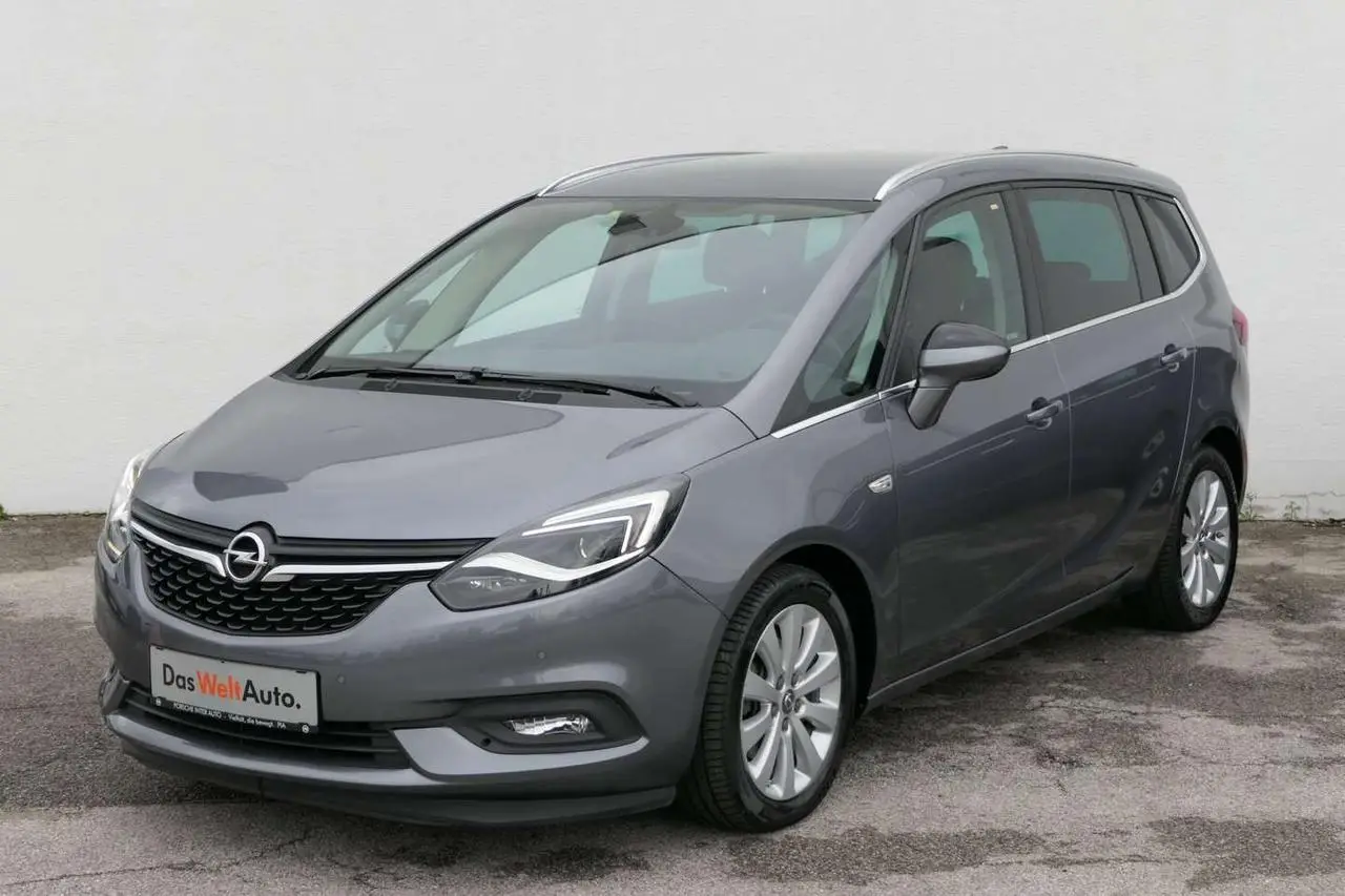 Photo 1 : Opel Zafira 2017 Petrol