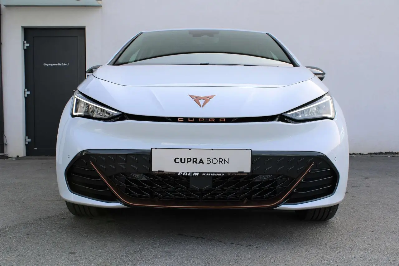 Photo 1 : Cupra Born 2024 Électrique