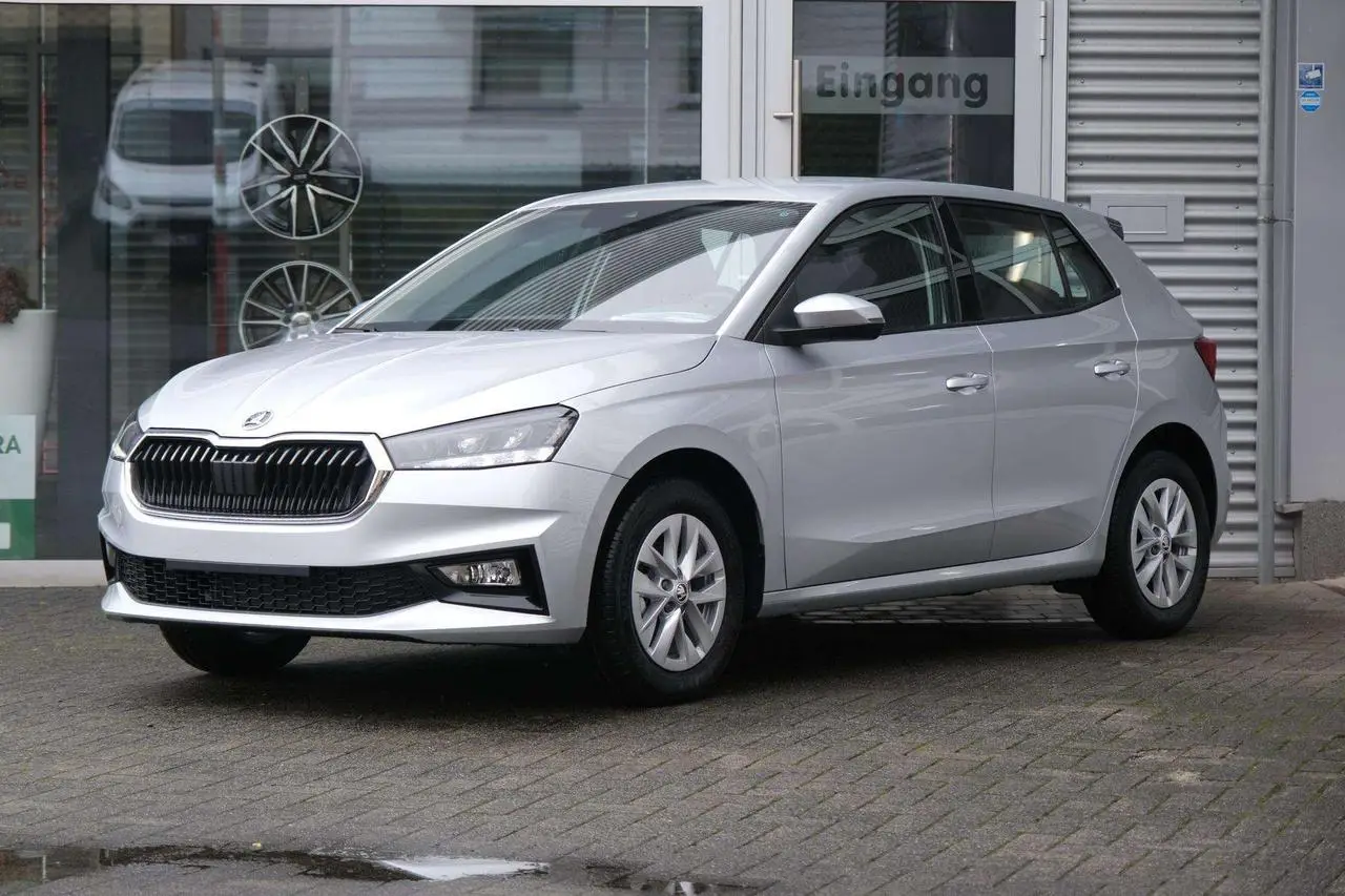 Photo 1 : Skoda Fabia 2024 Essence