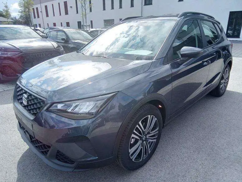 Photo 1 : Seat Arona 2024 Petrol