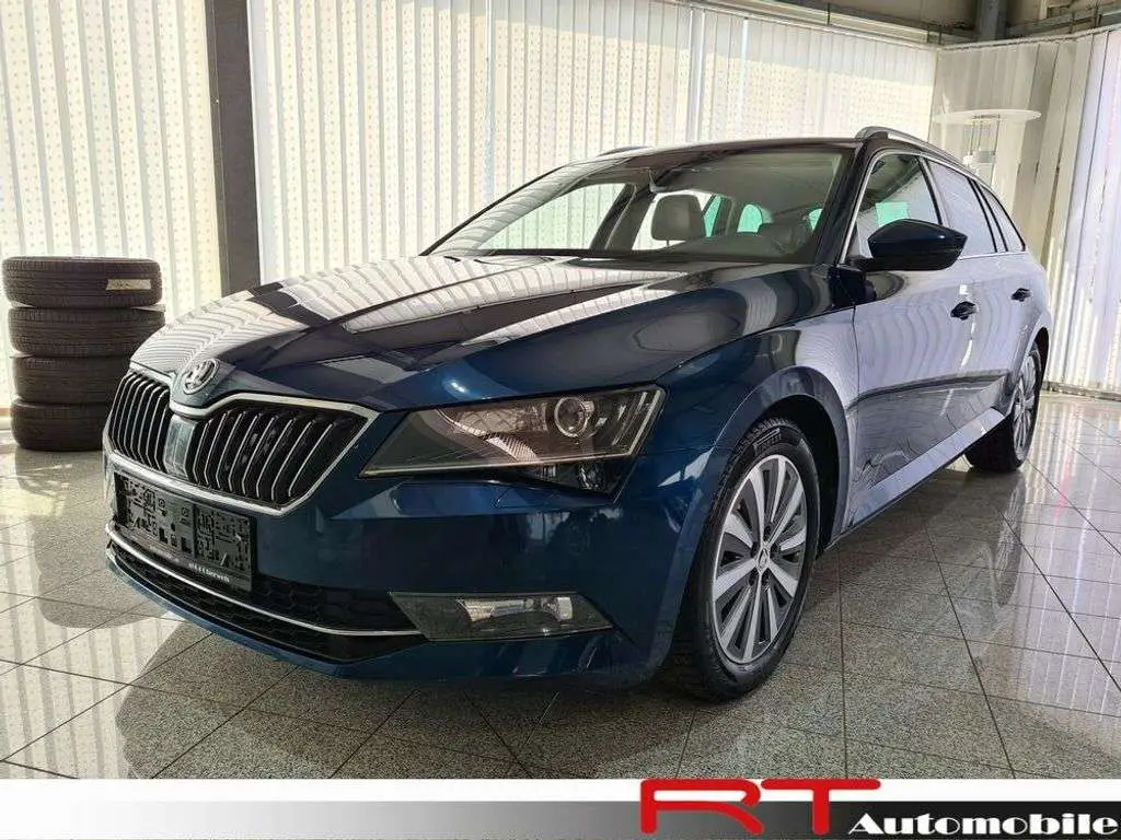 Photo 1 : Skoda Superb 2018 Diesel