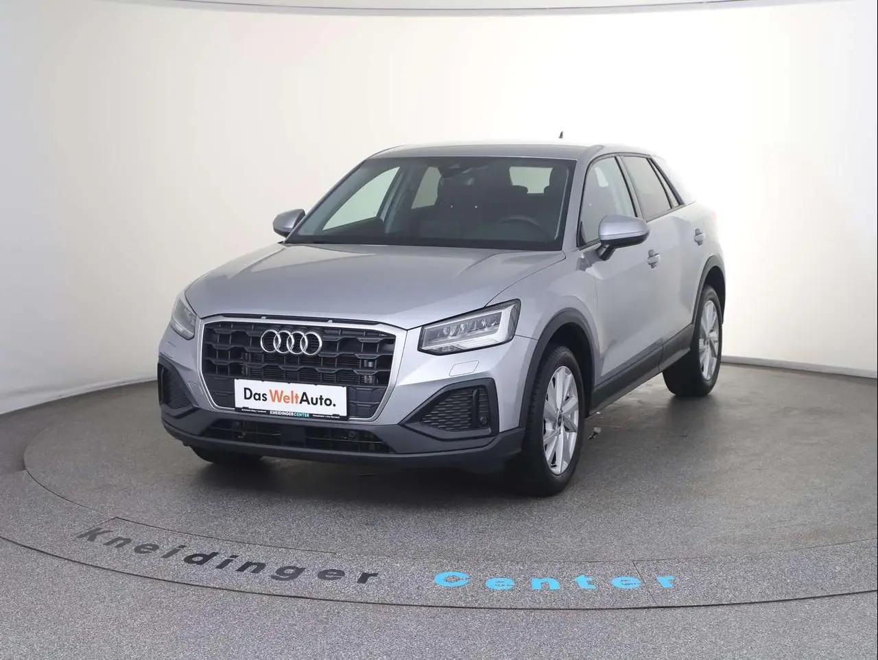 Photo 1 : Audi Q2 2023 Essence