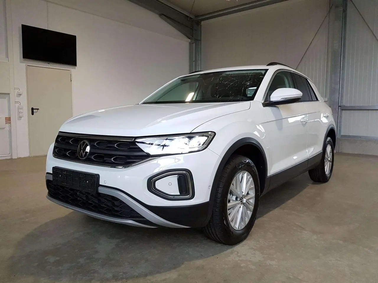 Photo 1 : Volkswagen T-roc 2024 Petrol