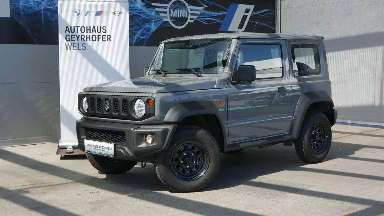 Photo 1 : Suzuki Jimny 2023 Essence