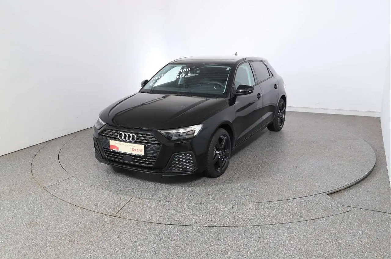 Photo 1 : Audi A1 2024 Petrol