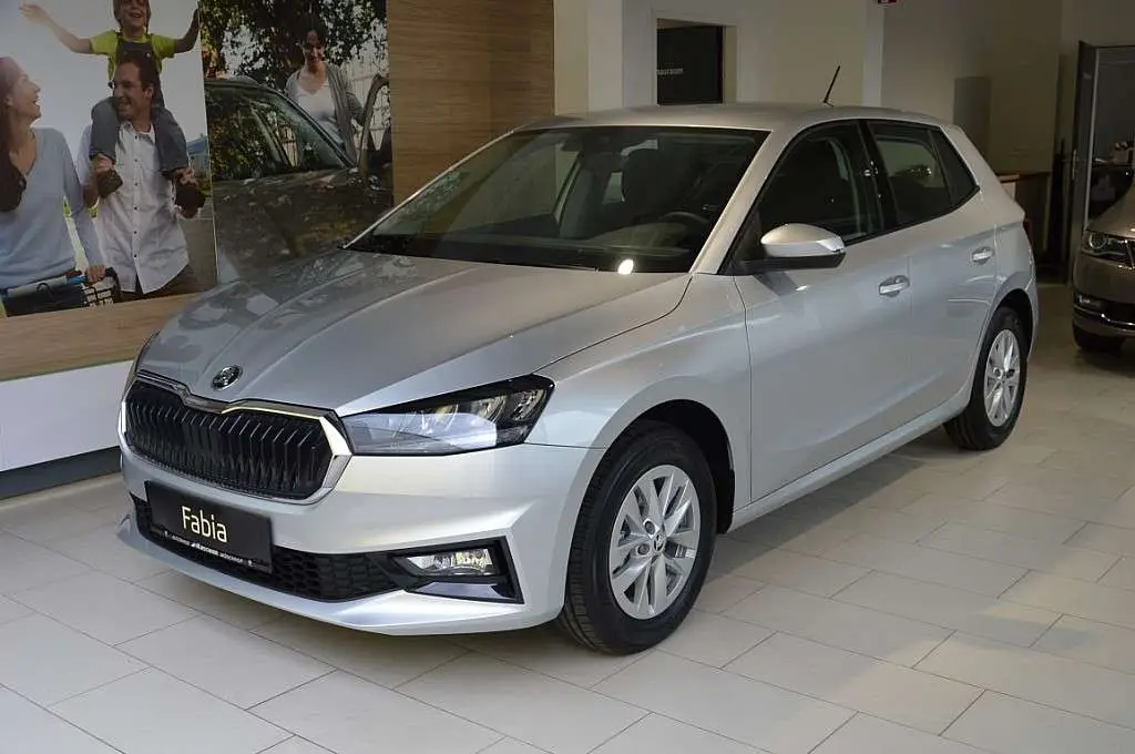 Photo 1 : Skoda Fabia 2023 Essence