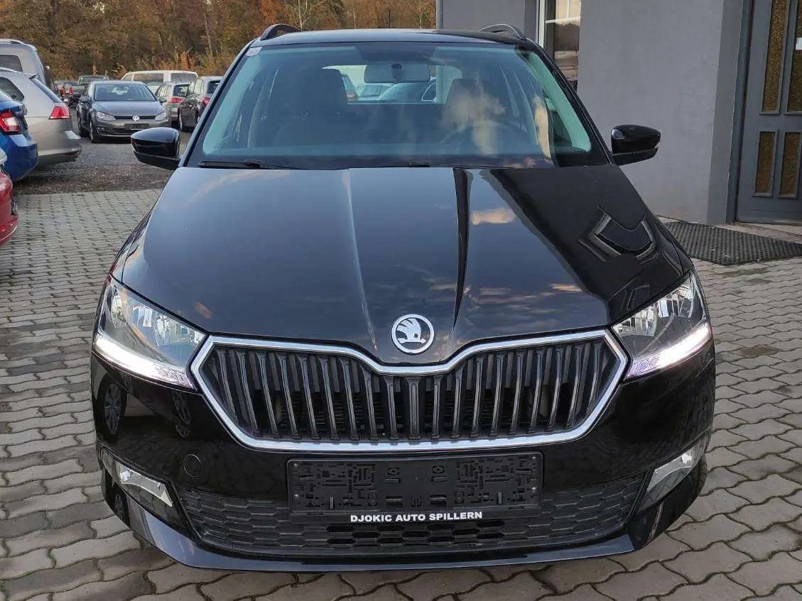 Photo 1 : Skoda Fabia 2020 Essence