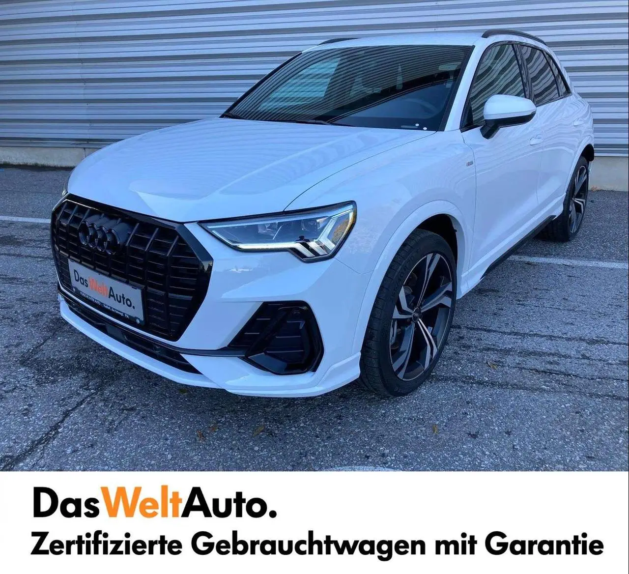 Photo 1 : Audi Q3 2023 Essence