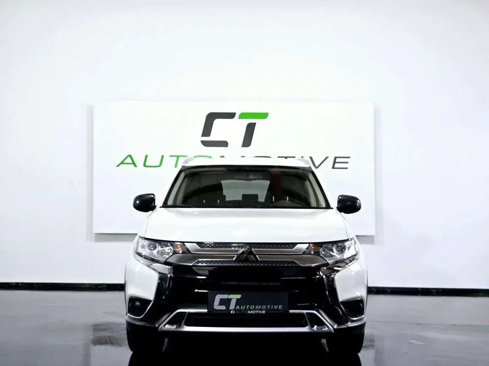 Photo 1 : Mitsubishi Outlander 2020 Petrol