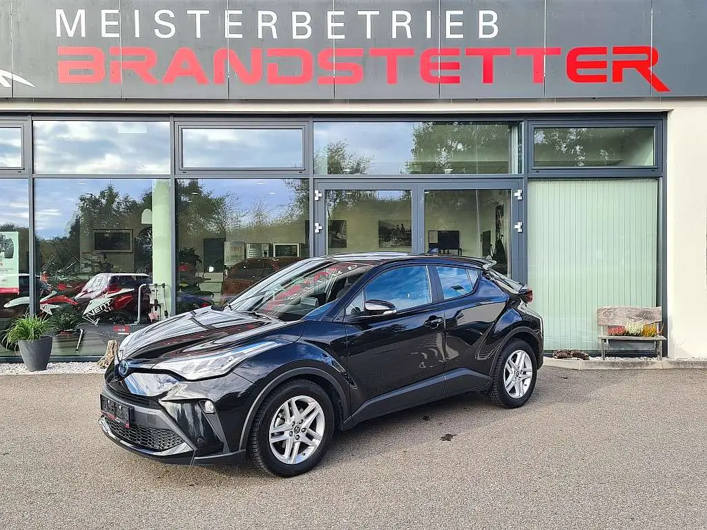 Photo 1 : Toyota C-hr 2023 Petrol