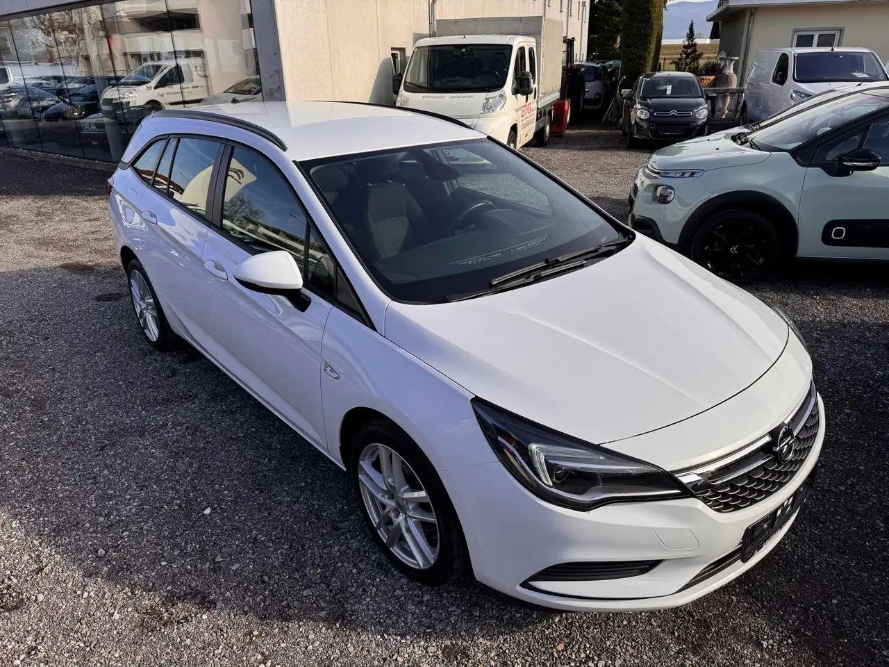 Photo 1 : Opel Astra 2017 Diesel