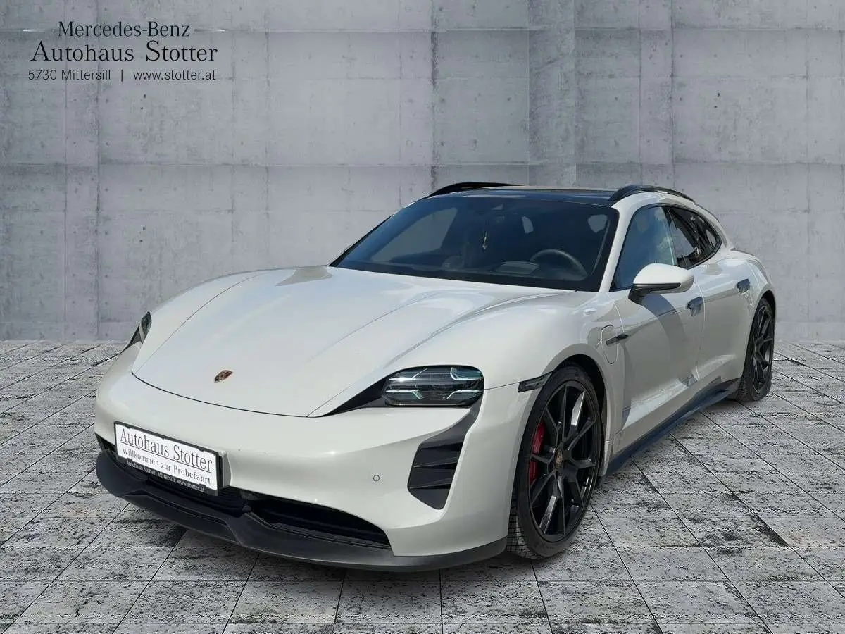 Photo 1 : Porsche Taycan 2022 Electric