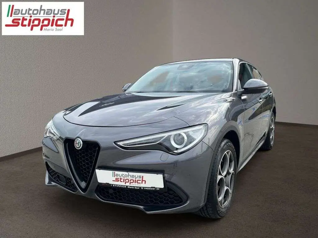 Photo 1 : Alfa Romeo Stelvio 2020 Essence