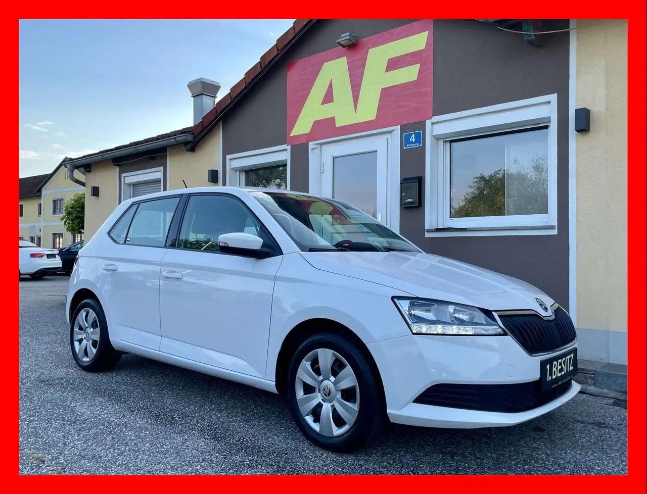 Photo 1 : Skoda Fabia 2021 Petrol