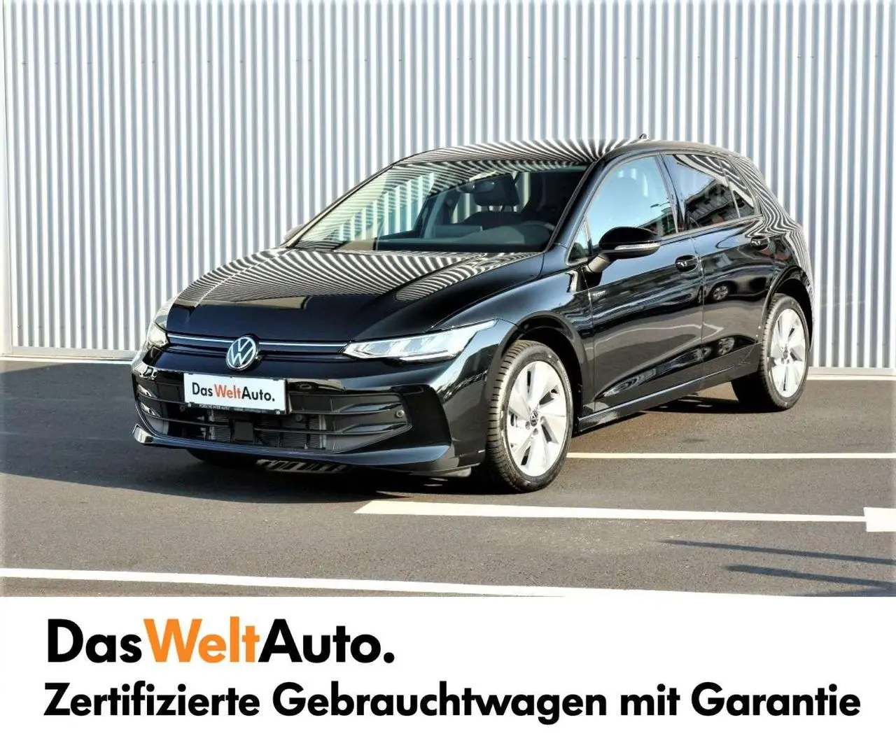 Photo 1 : Volkswagen Golf 2024 Petrol