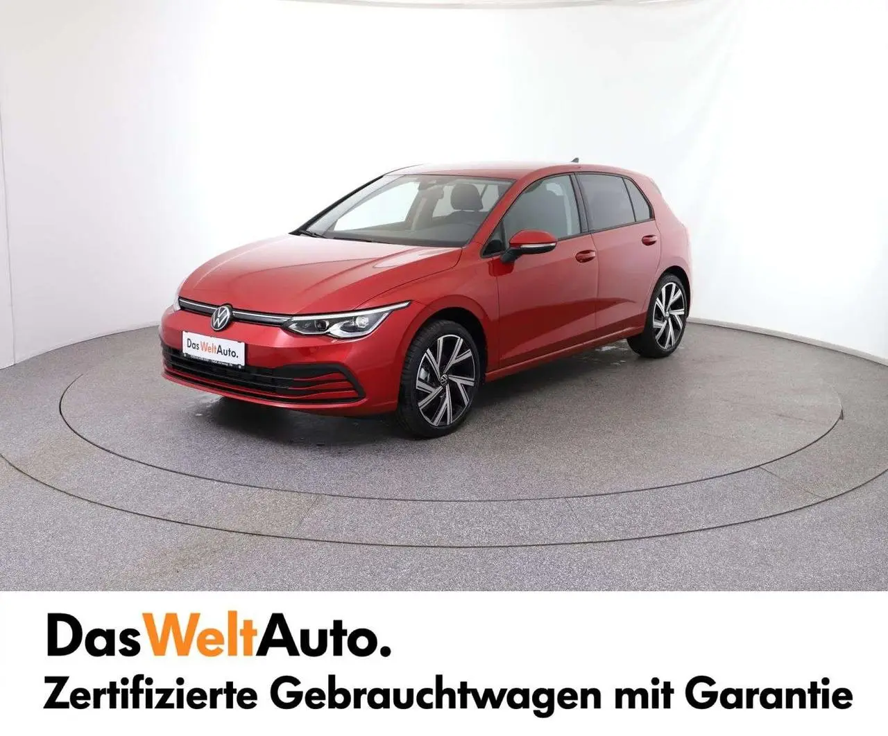 Photo 1 : Volkswagen Golf 2024 Essence