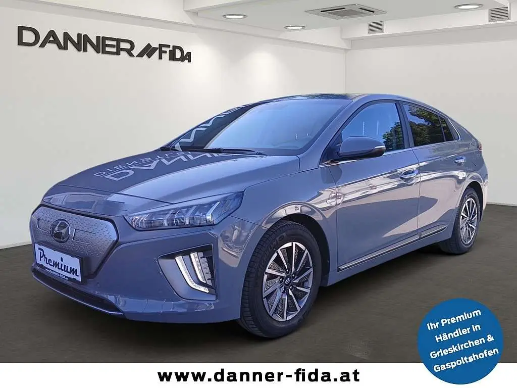 Photo 1 : Hyundai Ioniq 2021 Electric