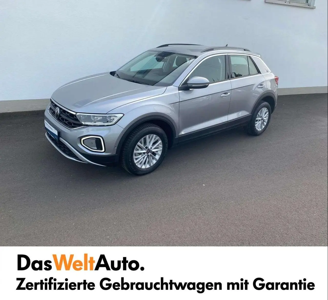 Photo 1 : Volkswagen T-roc 2024 Petrol