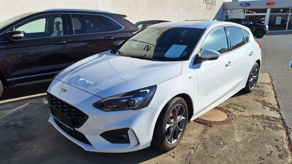 Photo 1 : Ford Focus 2021 Essence