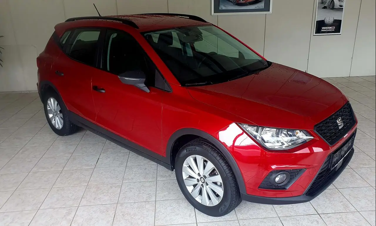 Photo 1 : Seat Arona 2018 Petrol